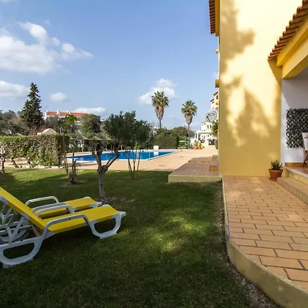 Appartement Oura 7 *