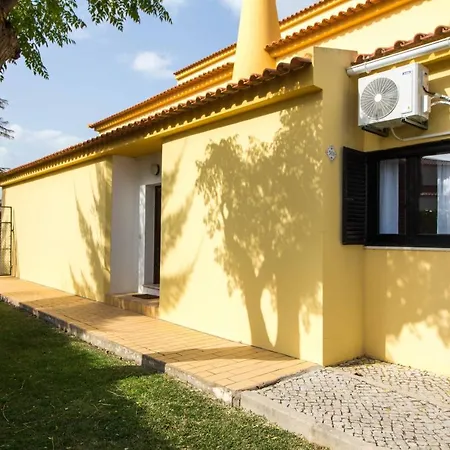 Apartamento Oura 7 *