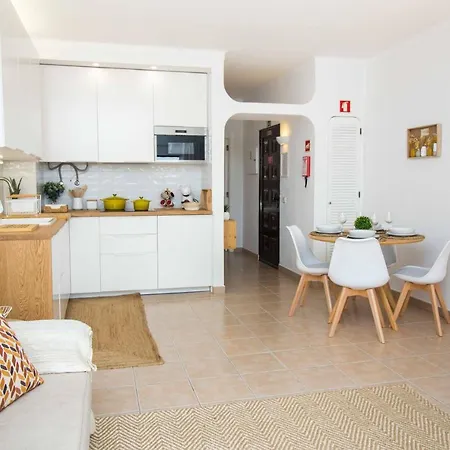 Oura 7 * Albufeira